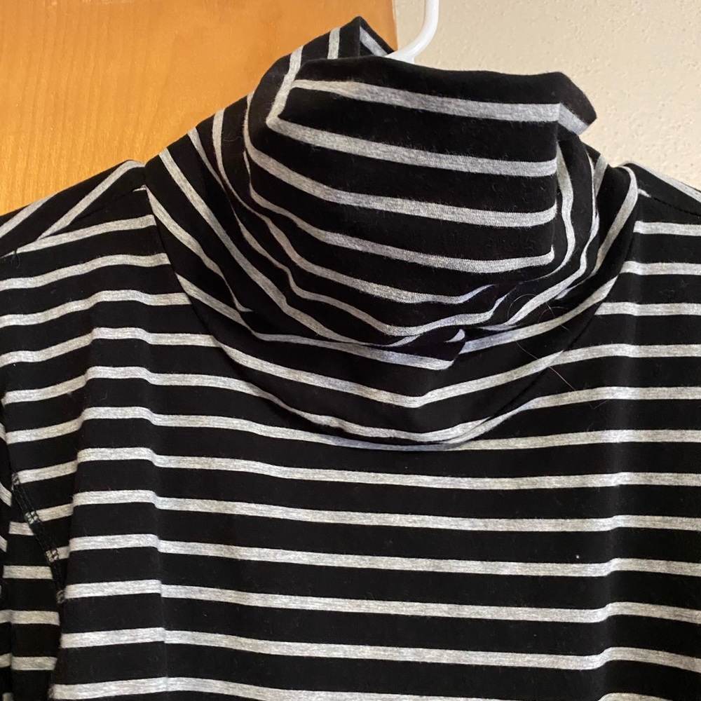 Shirt - Picture 5 of 7